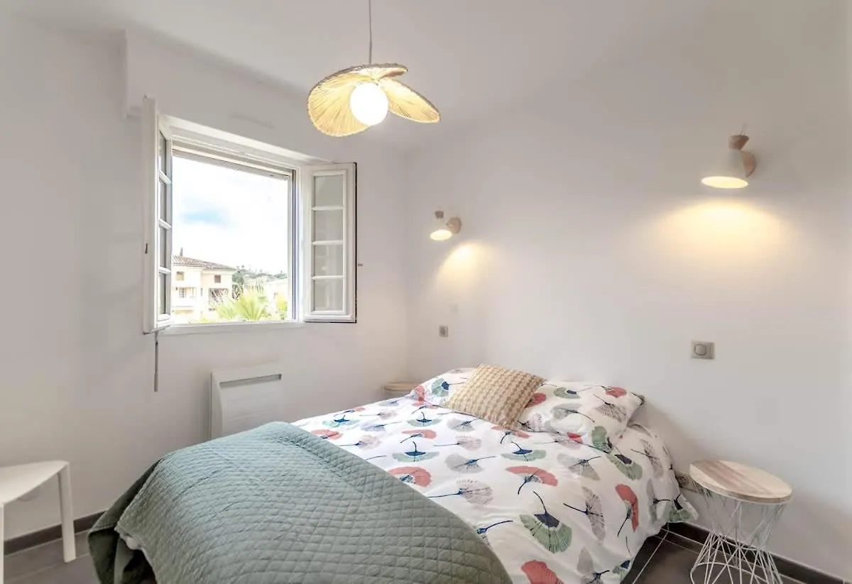 Holiday home Beautiful Apt With Balcony And Pool Saint Tropez